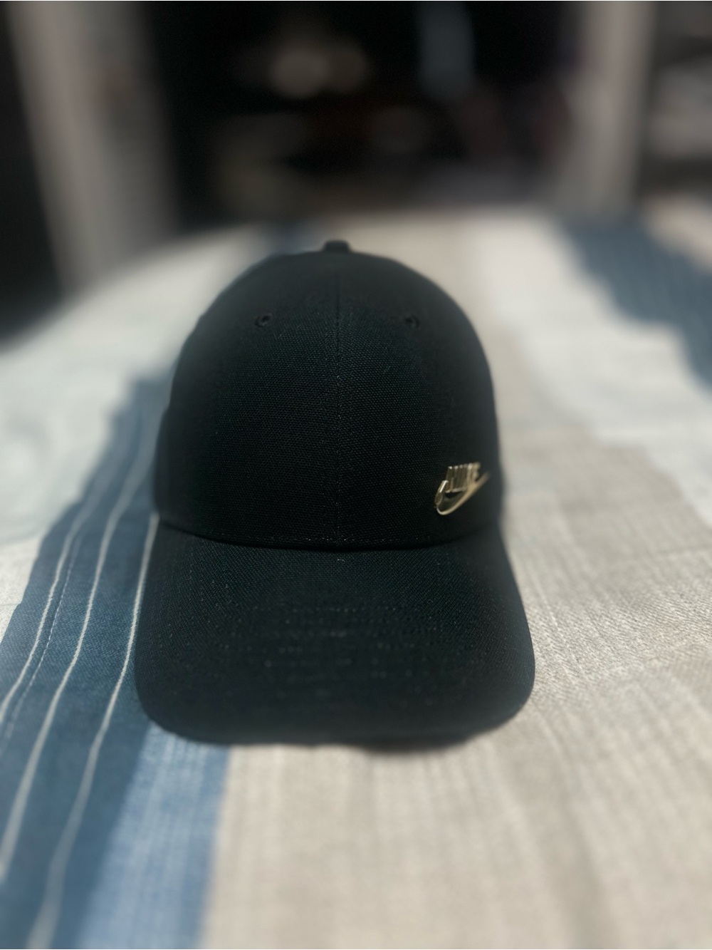 Nike Sportswear Legacy91 Hat Metal Gold Graphic (Great Condition)